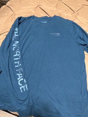 The North Face Men's Long Sleeve Crew - Teal Blue